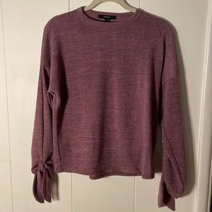 ⭐️ 3/$20 Mauve/Plum Heathered Top with Tie Wrists - SZ S